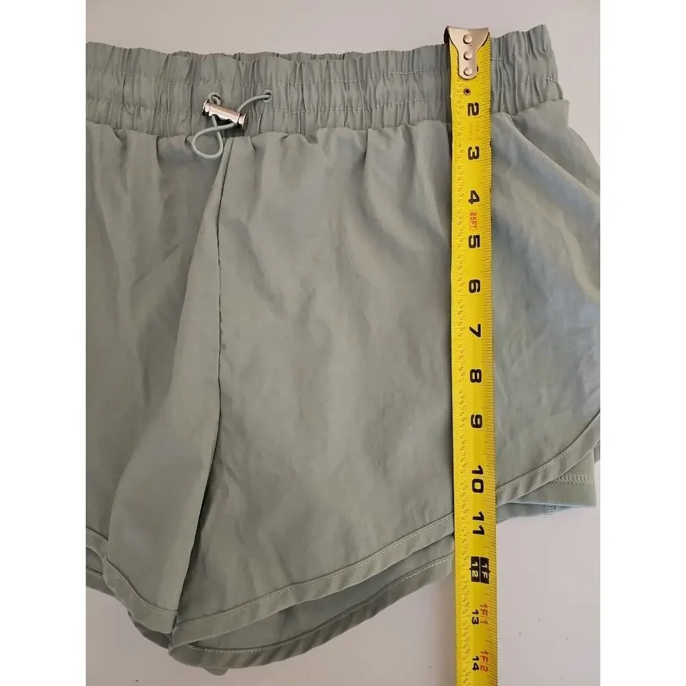Victoria Secret On Point Sage Green Athletic Shorts Size Small‎